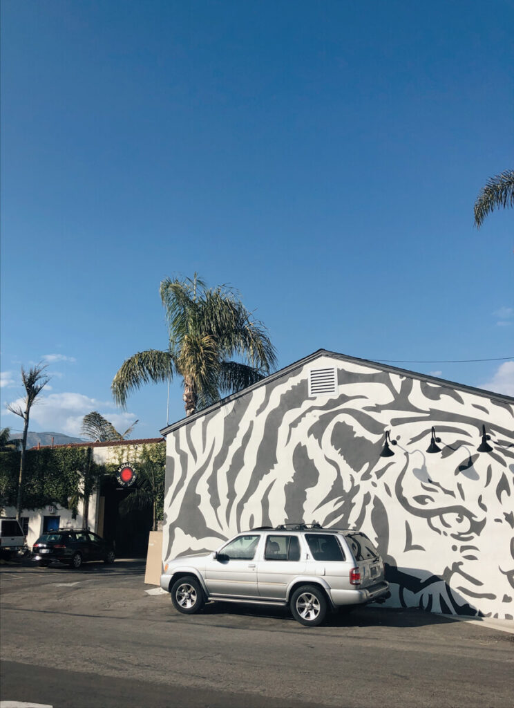 Mural of a Tiger outside of Tyger Tyger in the Funk Zone